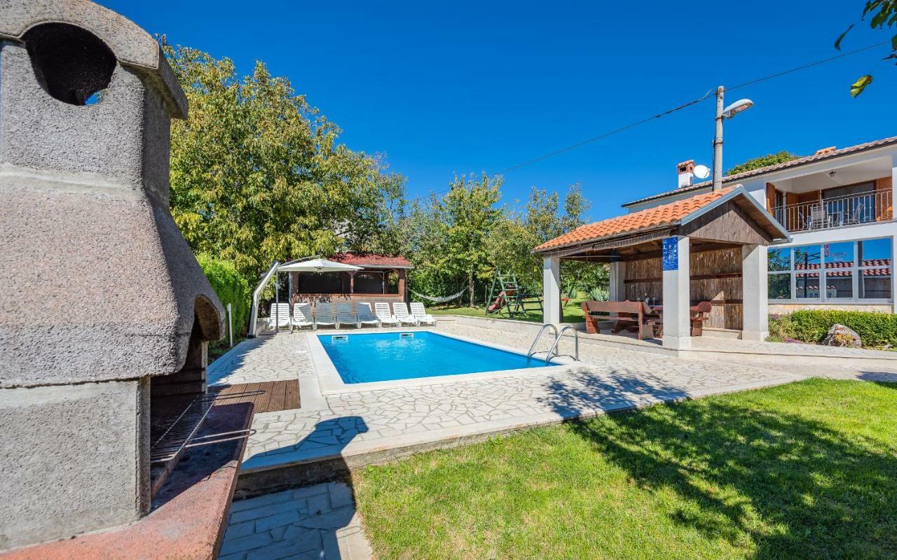 House Semy With Private Pool Villa Pazin Exterior photo